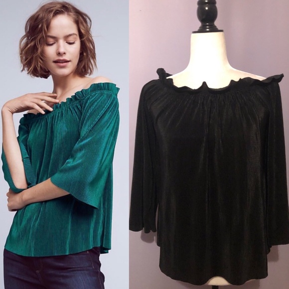 Anthropologie Tops - Anthropologie J.O.A Los Angeles pleated blouse